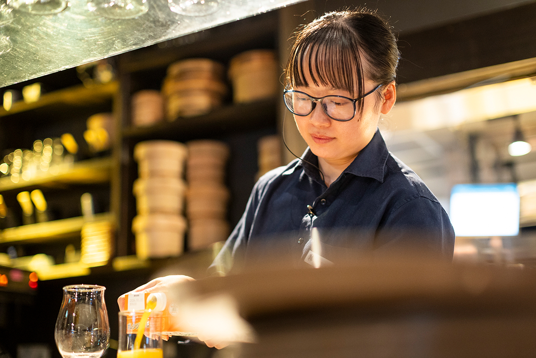 水屋カフェスタッフ